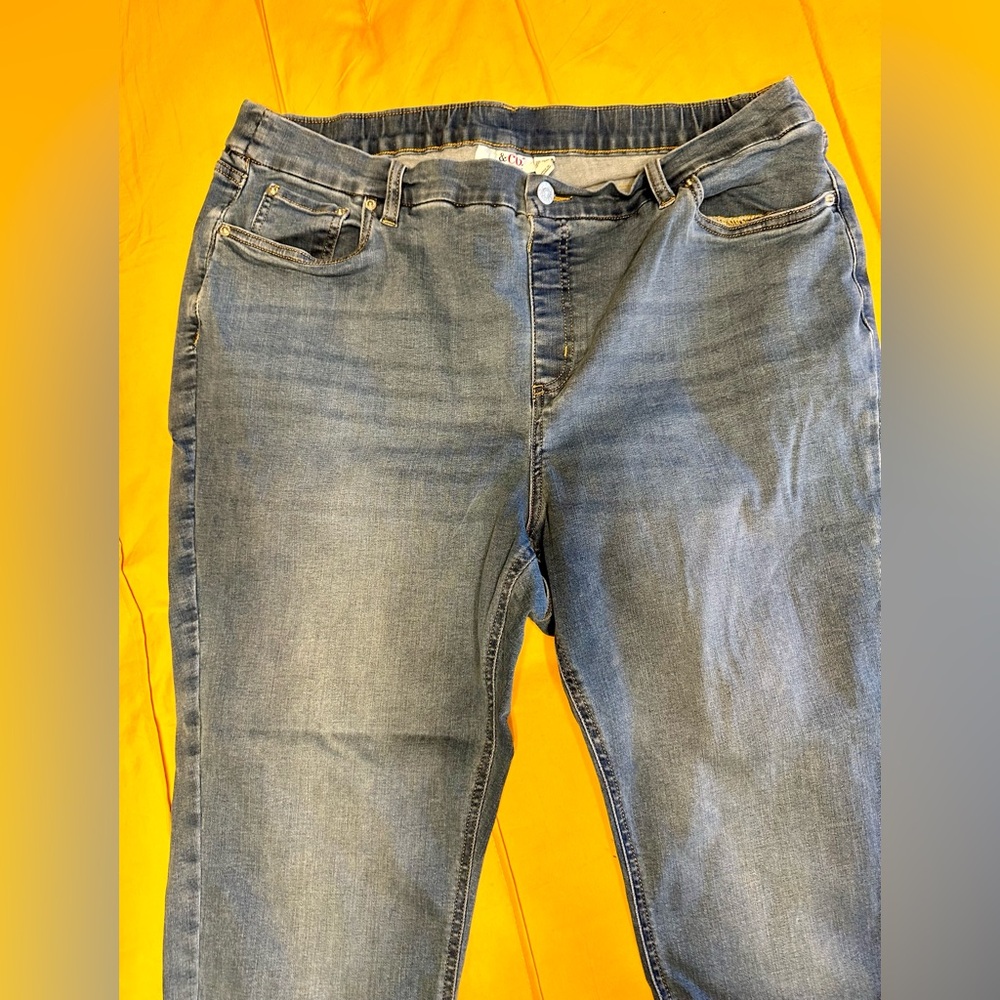 Denim & Co. Jeans